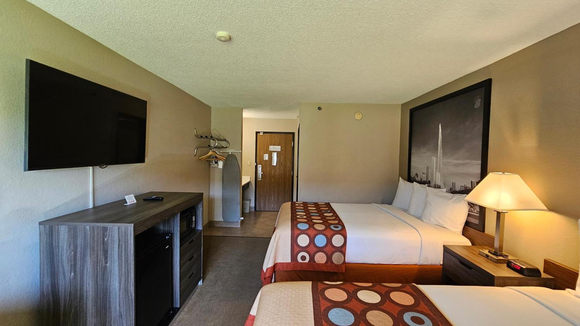 Super 8 By Wyndham Elgin Hotel Luaran gambar