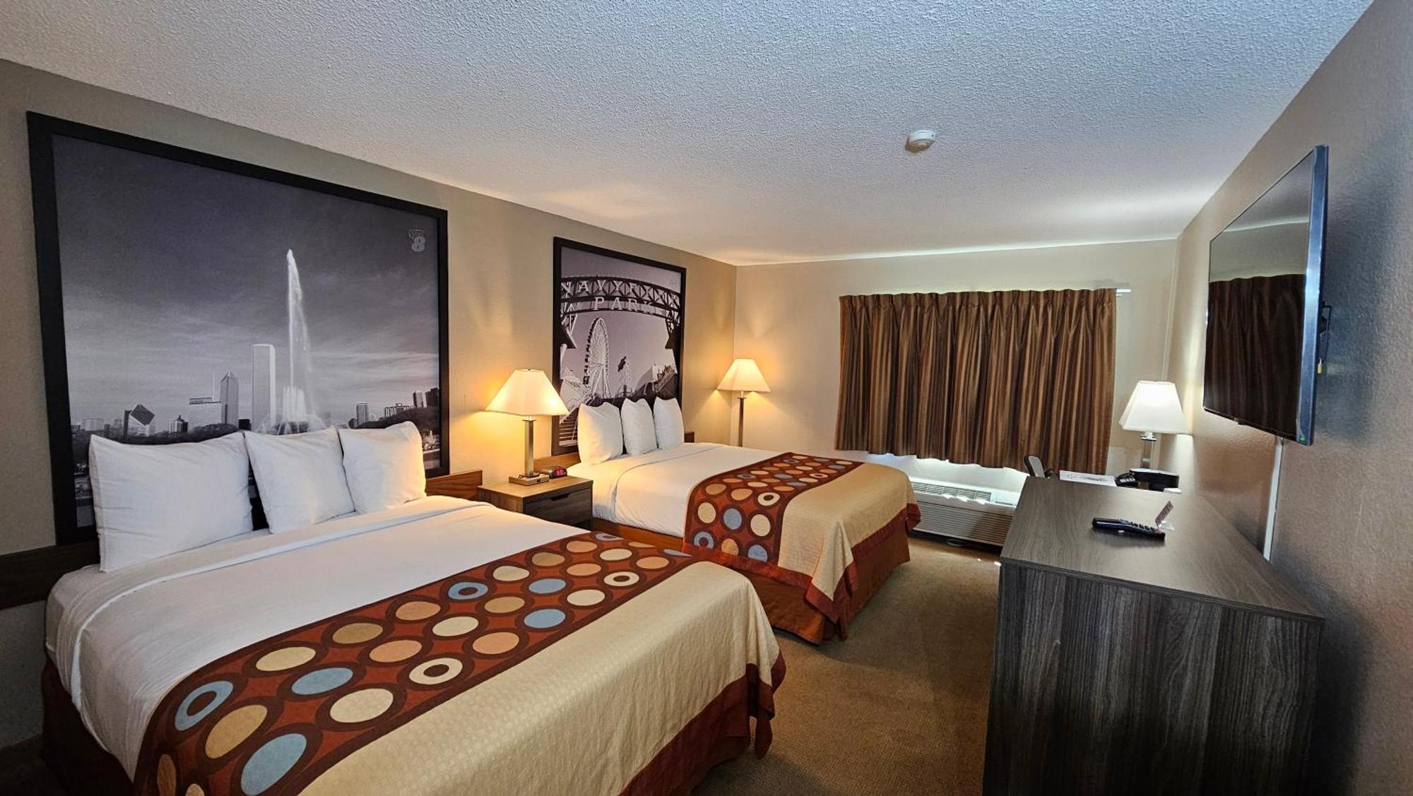 Super 8 By Wyndham Elgin Hotel Luaran gambar