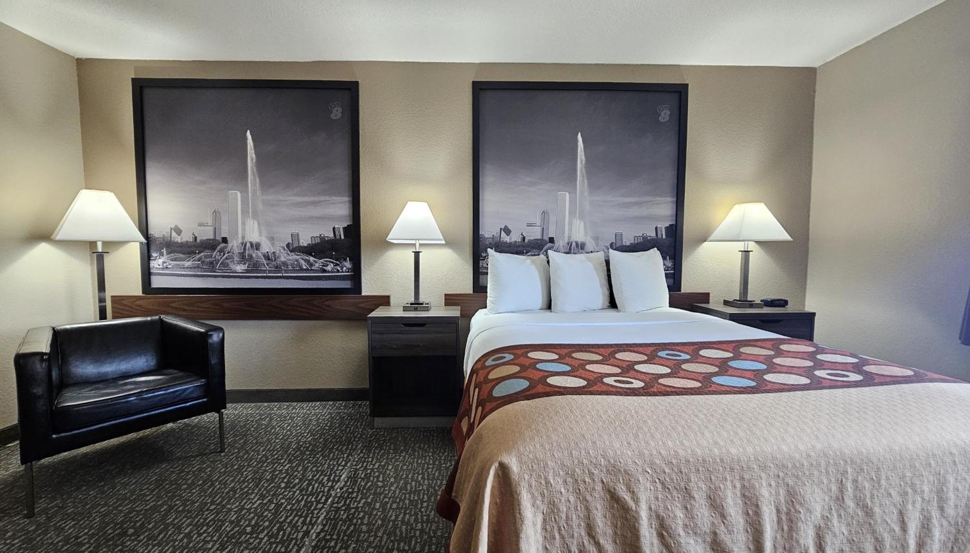 Super 8 By Wyndham Elgin Hotel Luaran gambar