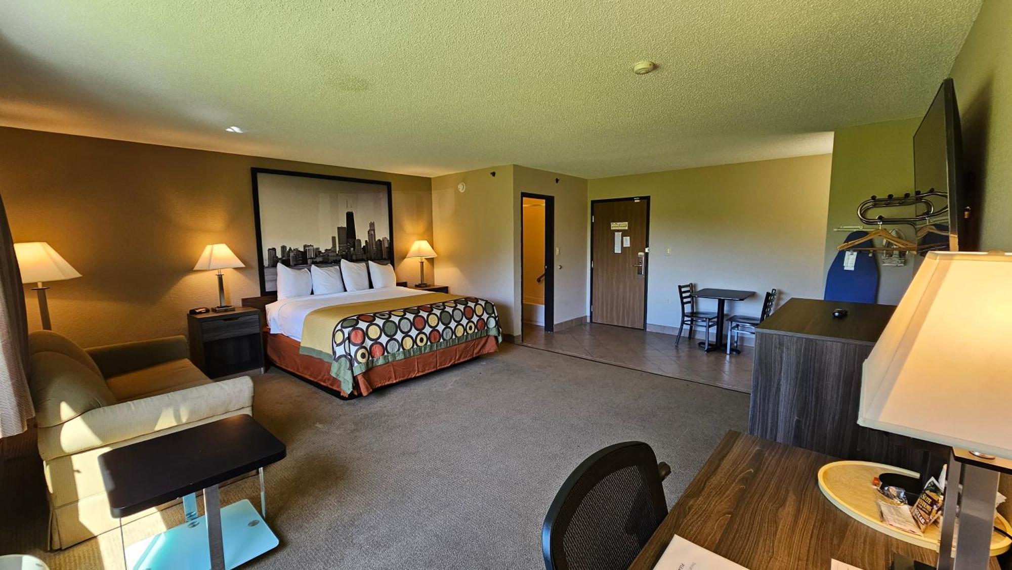 Super 8 By Wyndham Elgin Hotel Luaran gambar